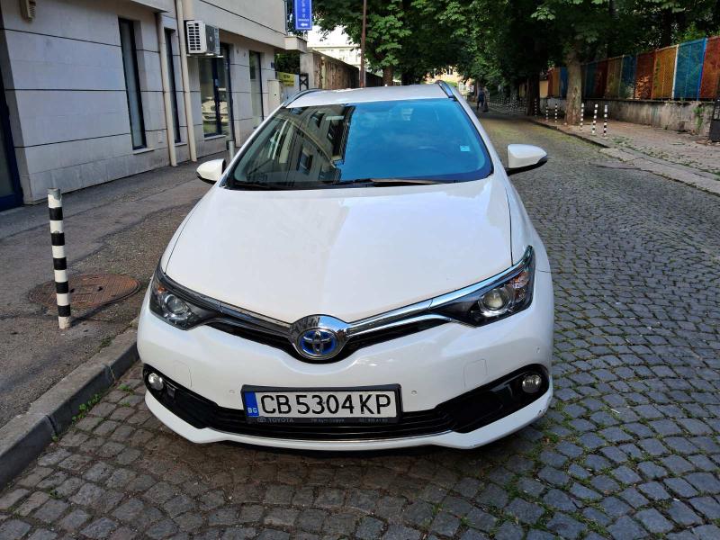 Toyota Auris 1.8 - изображение 6