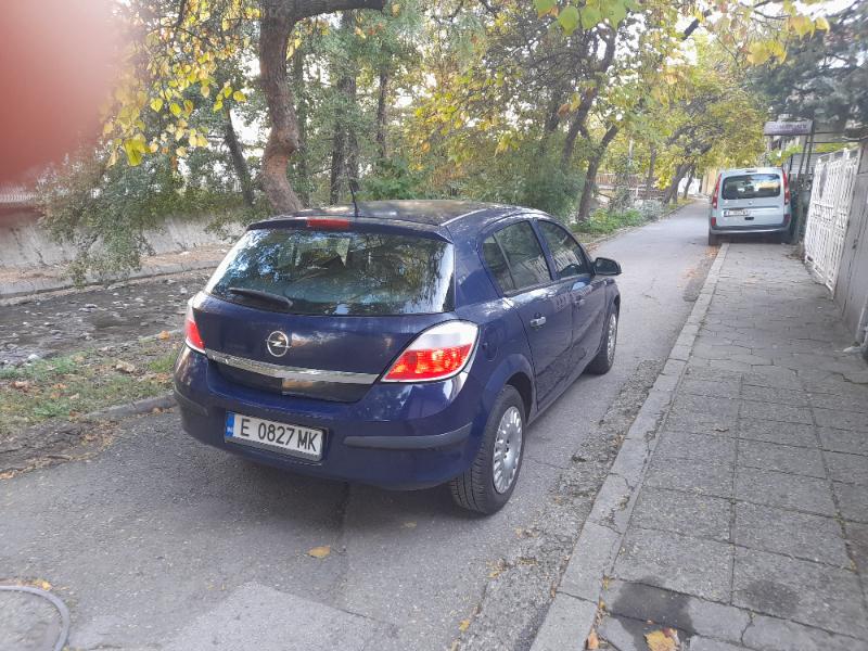 Opel Astra 1,4 - изображение 7