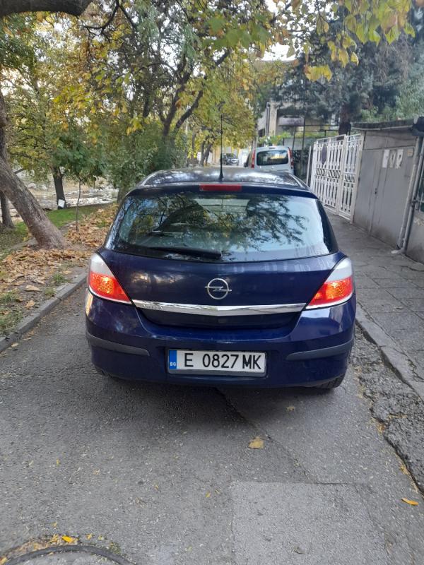 Opel Astra 1,4 - изображение 8