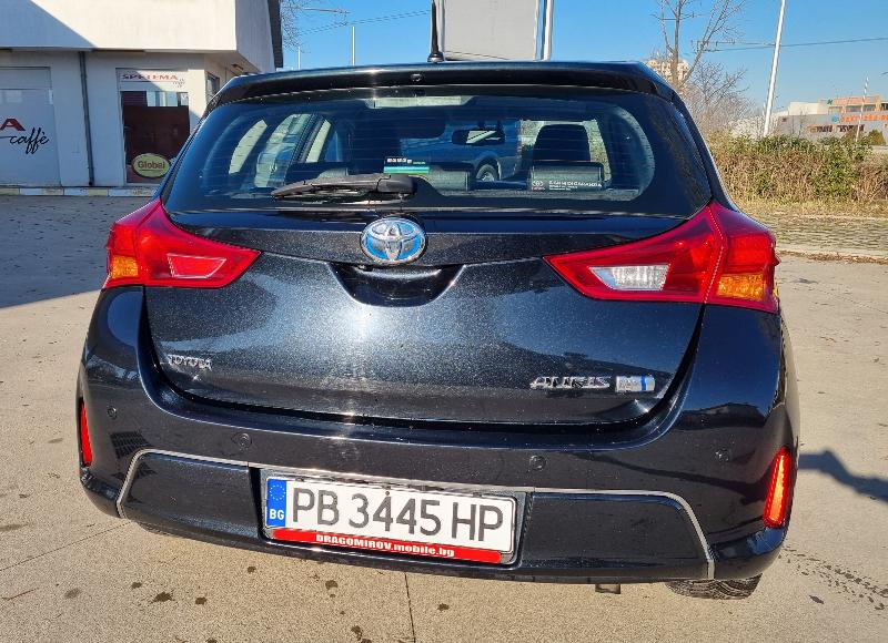 Toyota Auris  - изображение 8