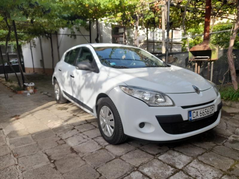 Renault Megane 1.5 dci 90к.с - изображение 2