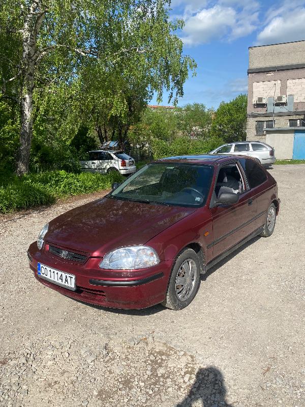 Honda Civic 1.5i  - изображение 3