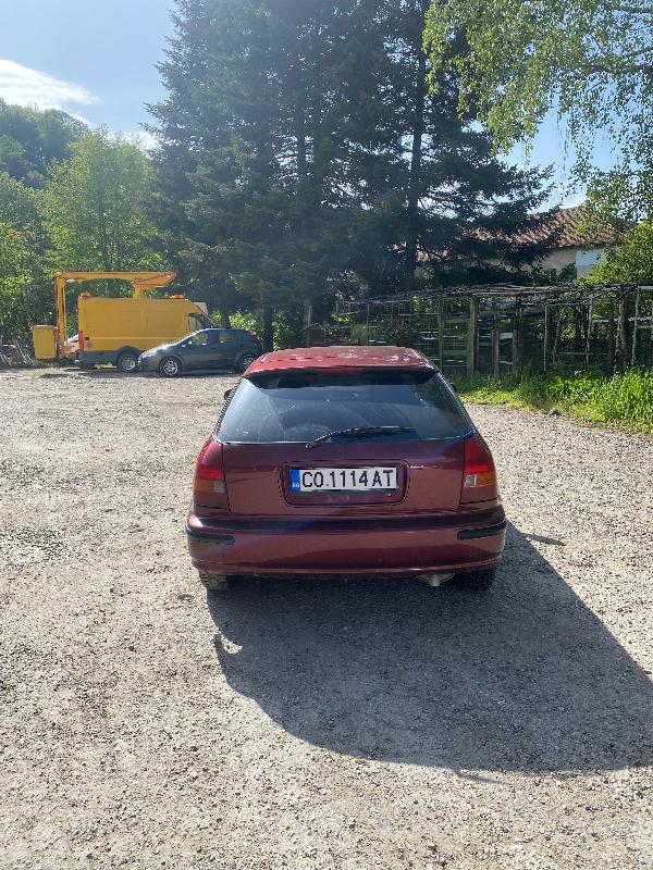 Honda Civic 1.5i  - изображение 6