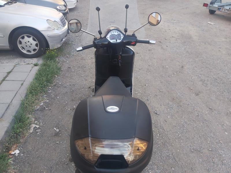 Vespa GTS 300i - изображение 6