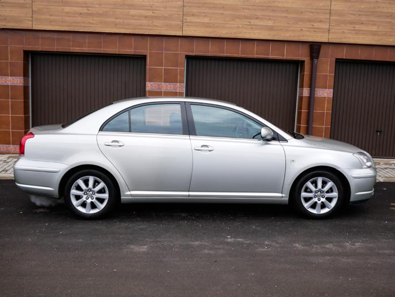 Toyota Avensis 1.8/ГАЗ/Автомат - изображение 5