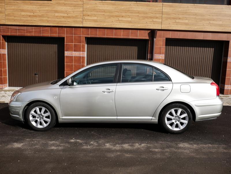 Toyota Avensis 1.8/ГАЗ/Автомат - изображение 6