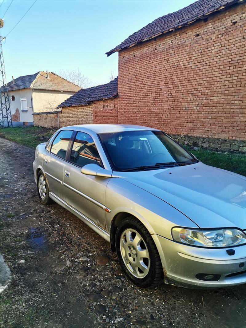 Opel Vectra 2.0 DTI - изображение 8