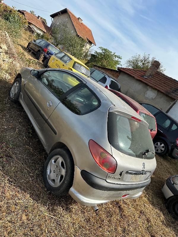 Peugeot 206 1.4 75 НА ЧАСТИ - изображение 4