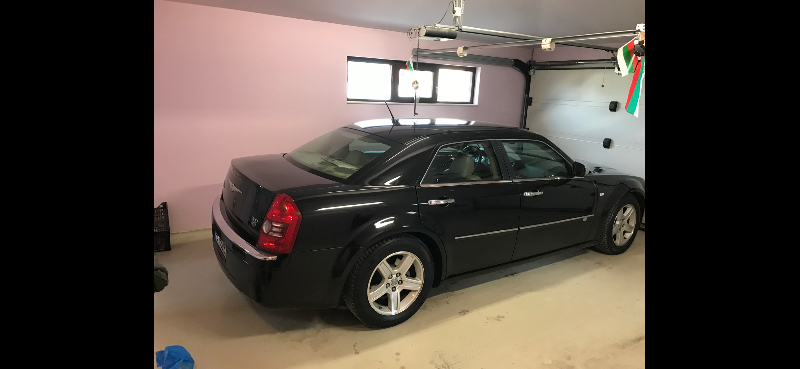 Chrysler 300c 3.0  дизел - изображение 2