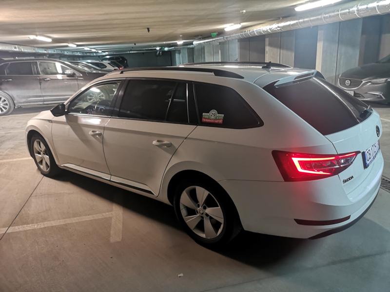 Skoda Superb 2.0 TDI, Style - изображение 4