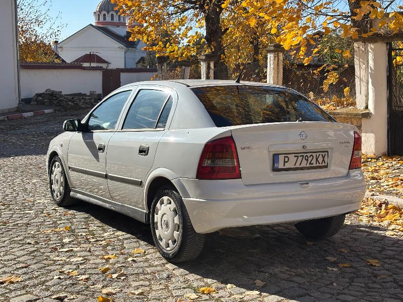 Opel Astra 2.0 Дизел  - изображение 4