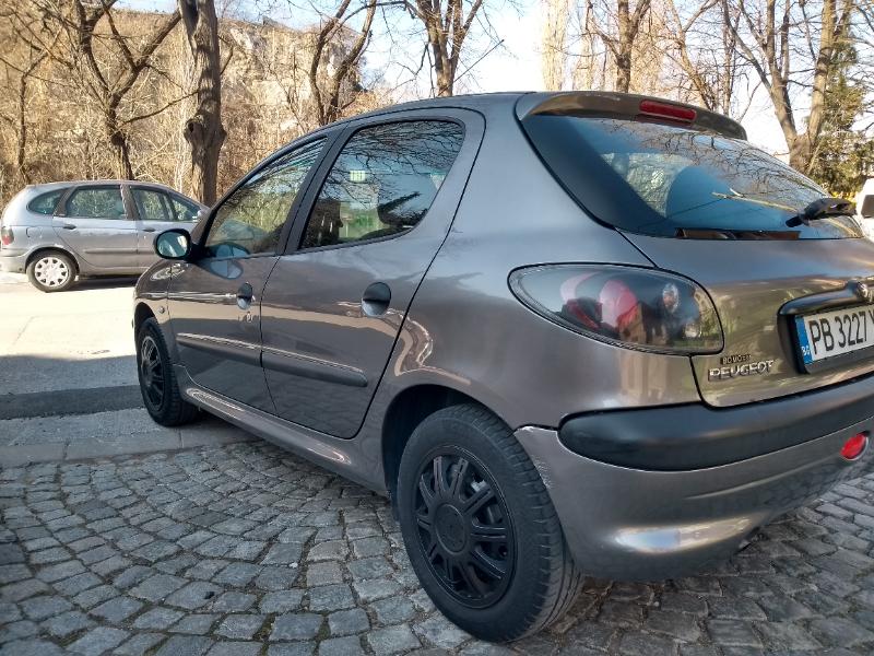 Peugeot 206 1,4 - изображение 4