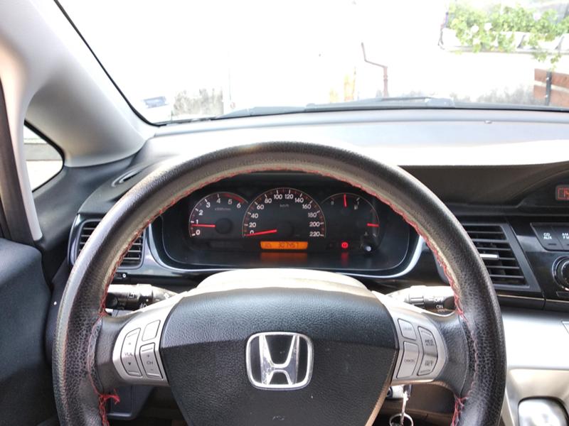 Honda Fr-v 2,2 i-ctdi - изображение 9