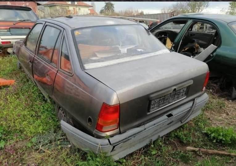 Opel Kadett 1.3 - изображение 5