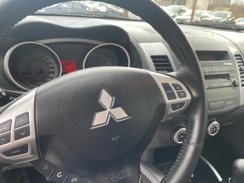 Mitsubishi Outlander 2.4 170 - изображение 6