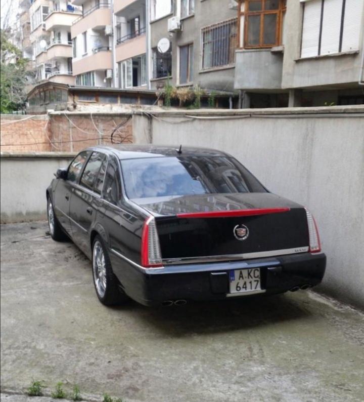 Cadillac DTS 4.6I - изображение 2