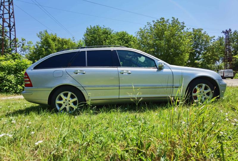 Mercedes-Benz 200 2.0 Kompressor  - изображение 10