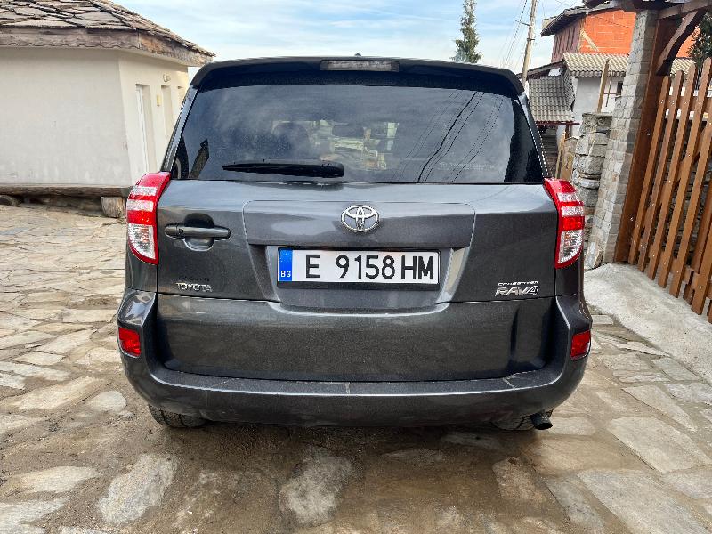 Toyota Rav4 2.2 d - изображение 3