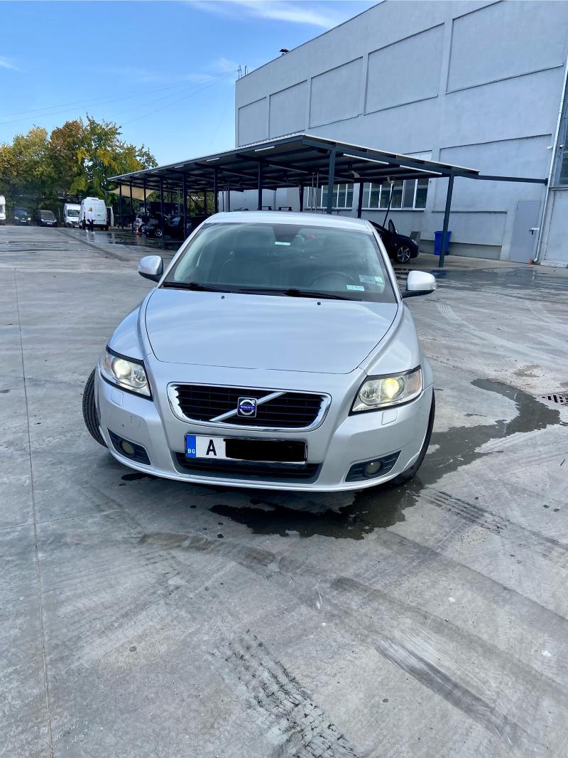 Volvo V50 2.0 D - изображение 9