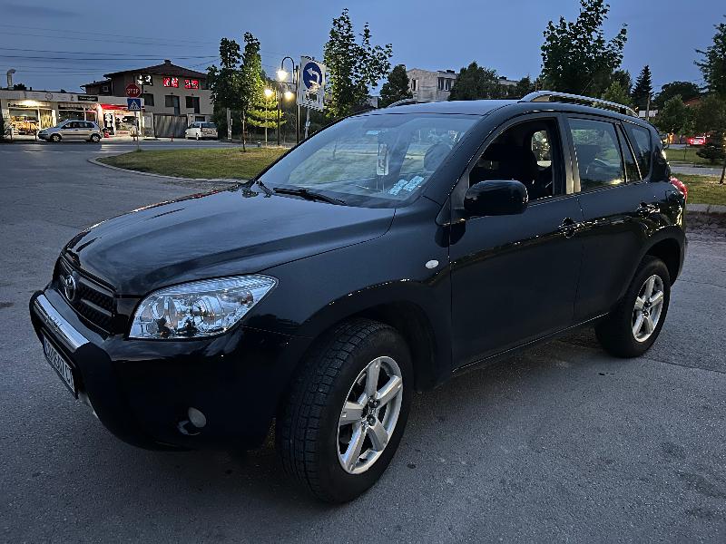 Toyota Rav4 2.0i - изображение 2