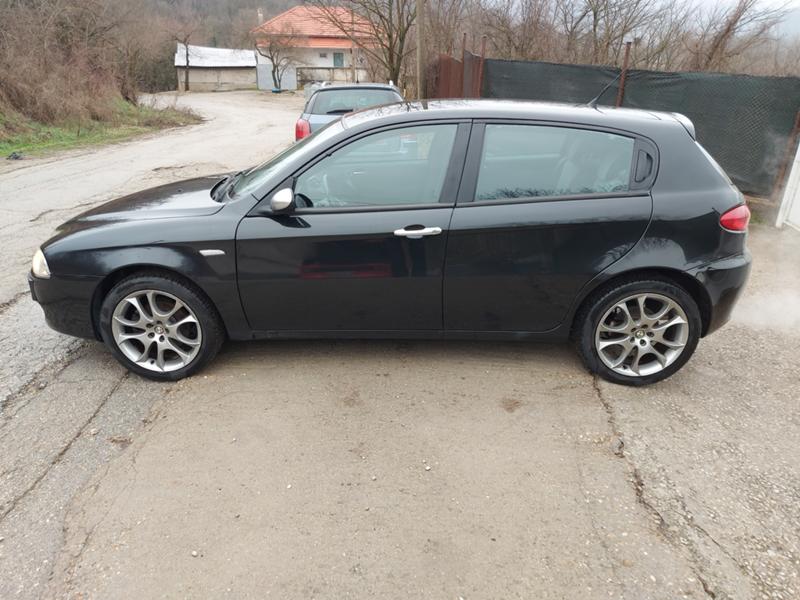 Alfa Romeo 147 1.6i/105FACELIFT - изображение 8