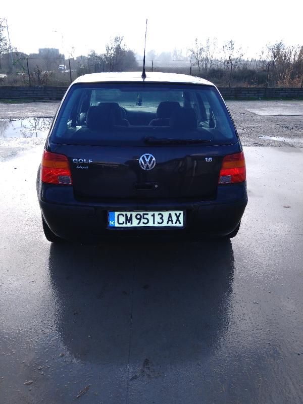 VW Golf 1.6 Бензин - изображение 3