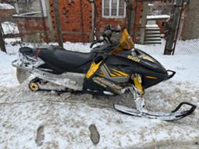 Ski-Doo Summit Renegade 600i