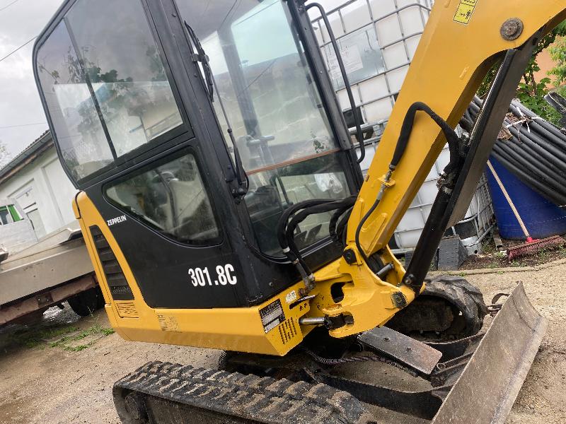 Багер Caterpillar 301.8C - изображение 3