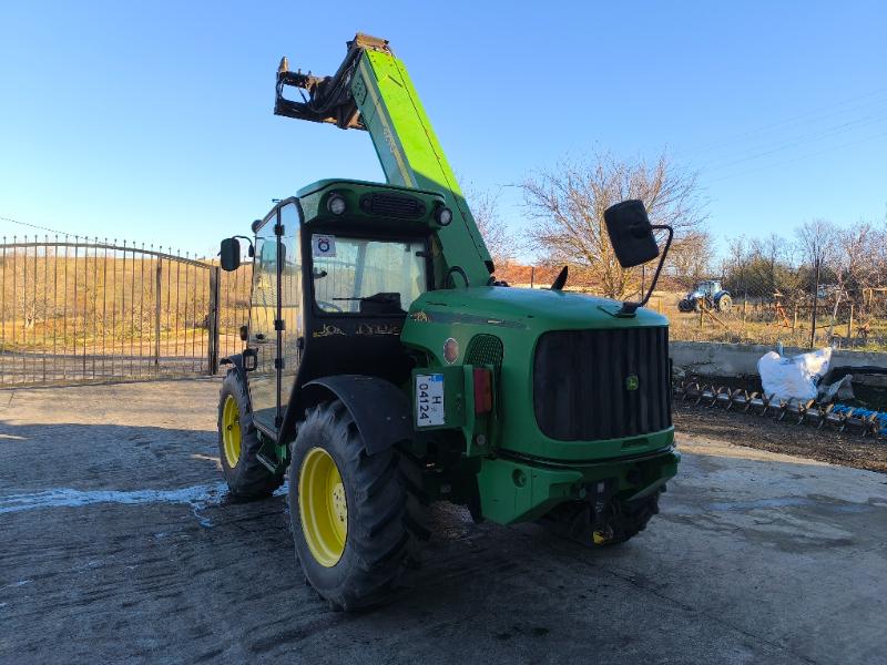 Телескопичен товарач John Deere 3215 - изображение 8