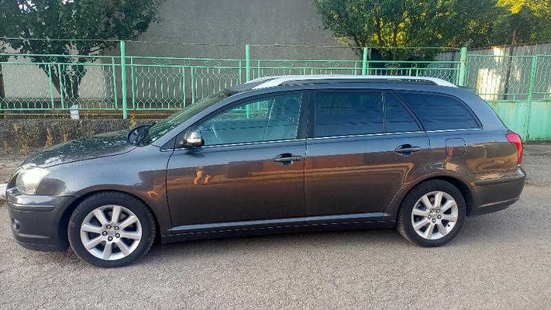 Toyota Avensis 2.0 D-4-D - изображение 8