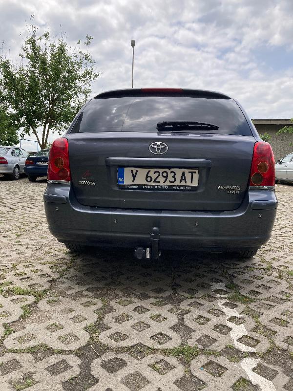 Toyota Avensis 2.2 150 - изображение 8