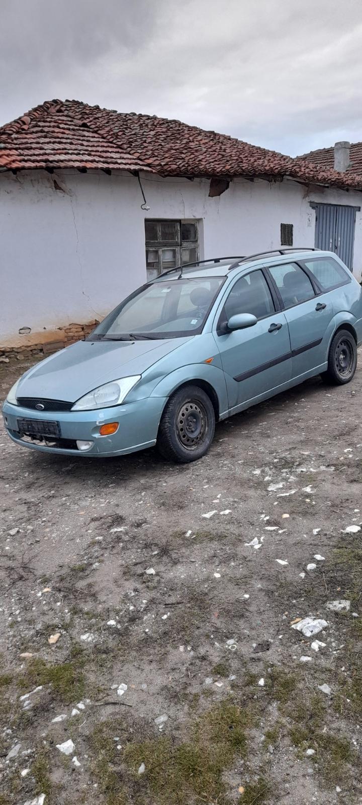 Ford Focus 1.8 - изображение 3