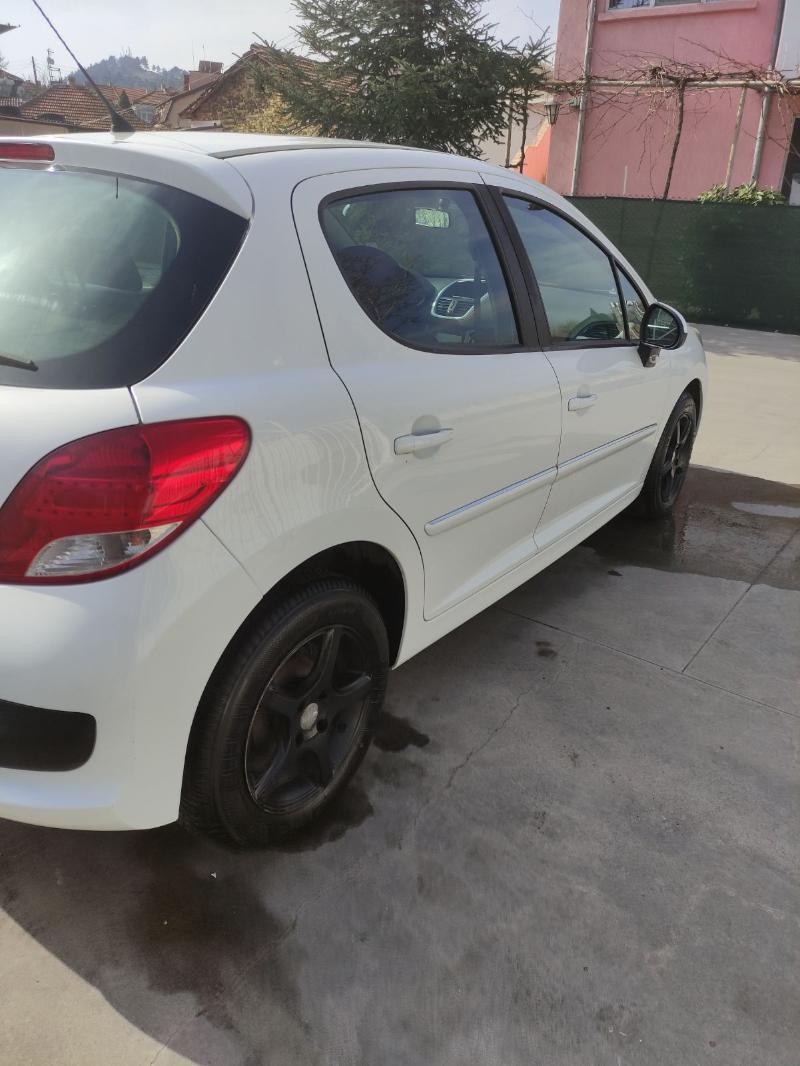 Peugeot 207 1.4 - изображение 6