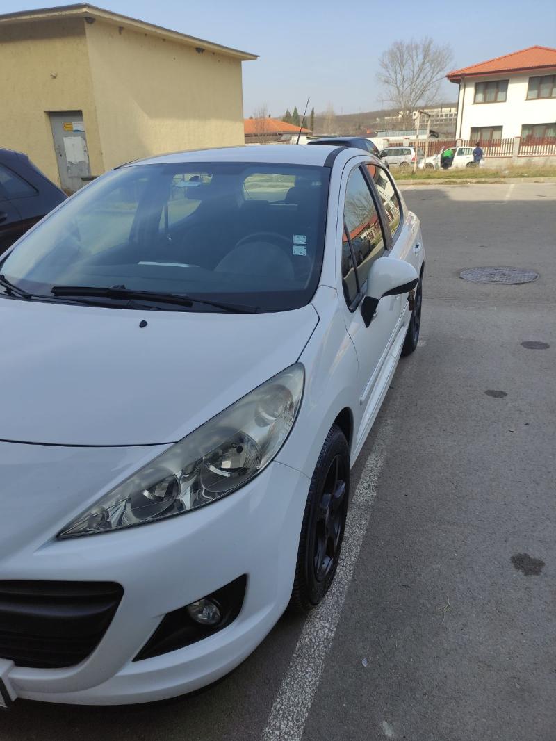 Peugeot 207 1.4 - изображение 2