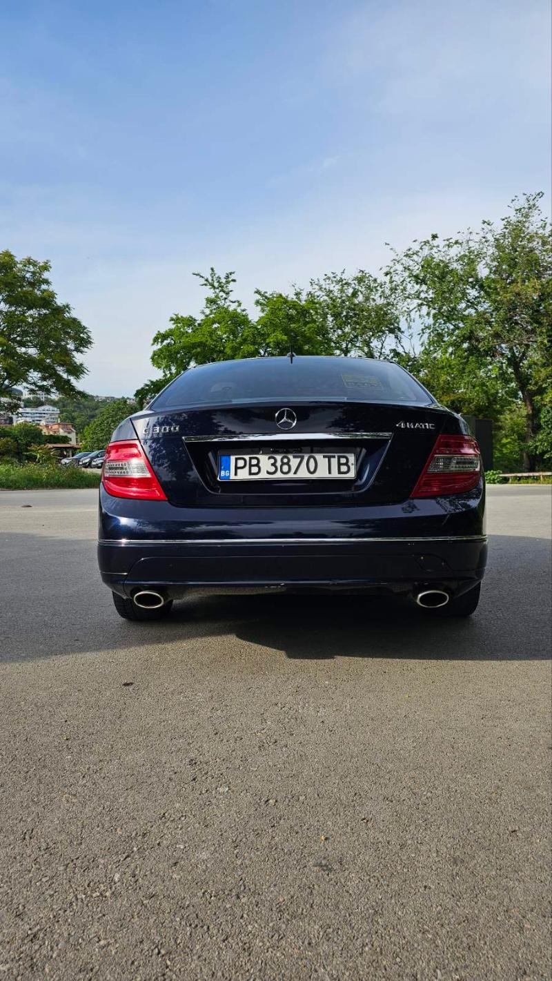 Mercedes-Benz C 300  - изображение 4