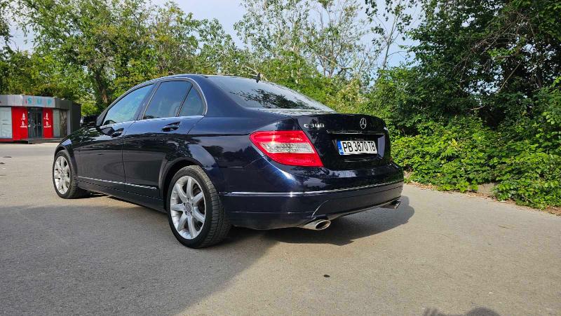 Mercedes-Benz C 300  - изображение 2