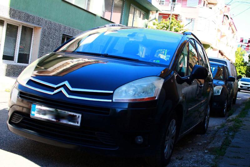 Citroen Grand C4 Picasso 1.8i - изображение 3