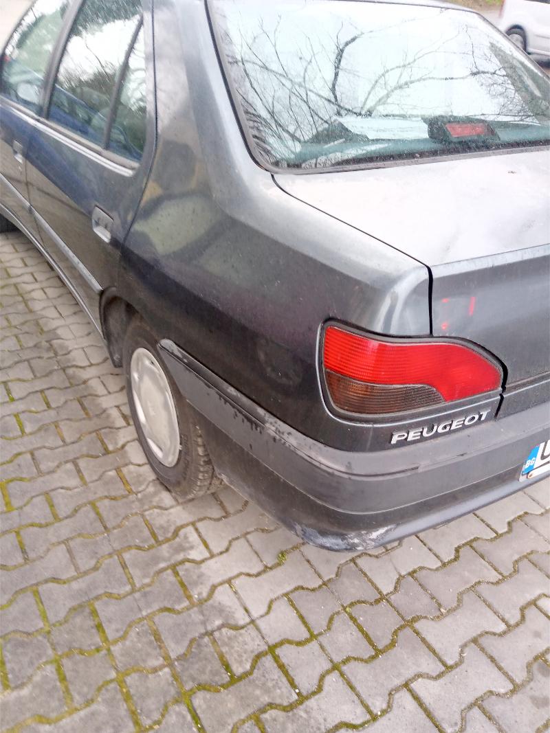 Peugeot 306 1,4i SR с люк - изображение 8