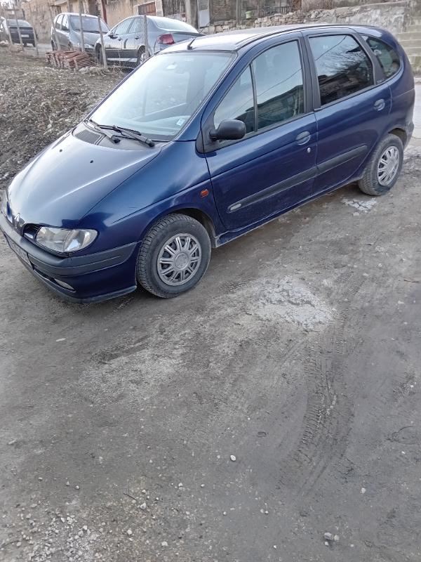 Renault Scenic 1.6 бензин - изображение 2