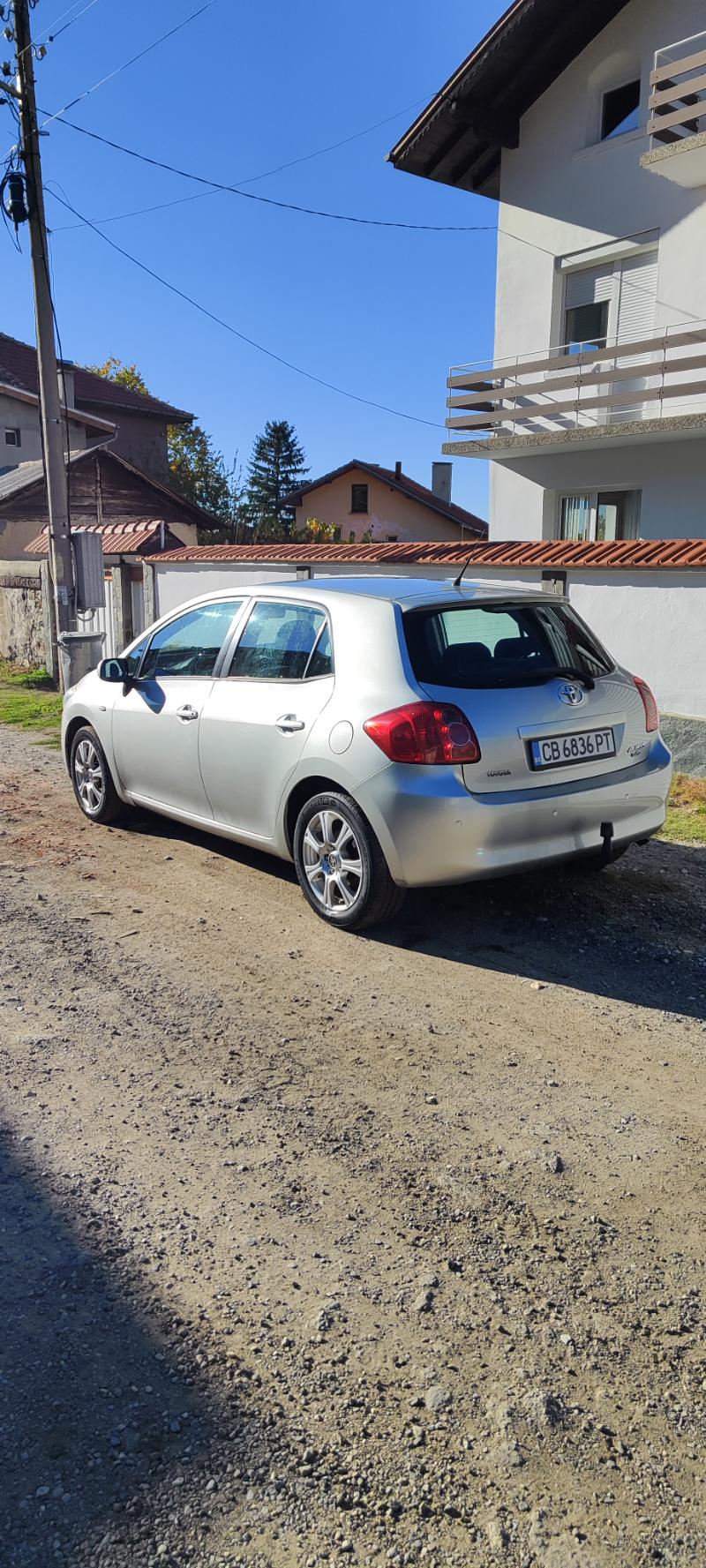 Toyota Auris 1.4D - изображение 6