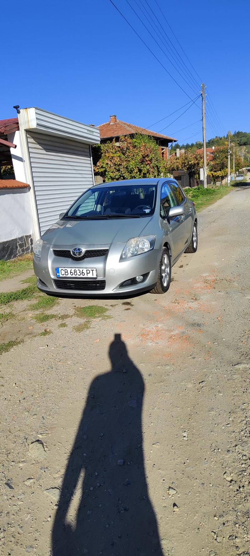 Toyota Auris 1.4D - изображение 4