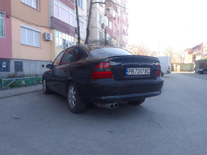 Opel Vectra 2.0 - изображение 3