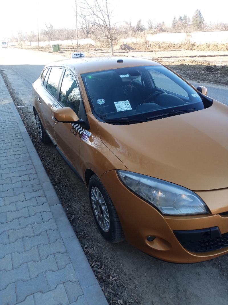 Renault Megane 2.0 - изображение 6