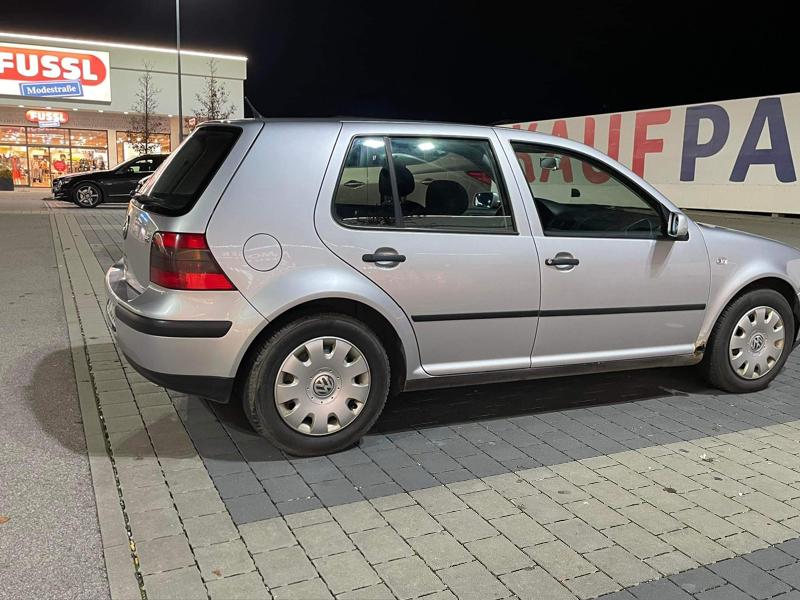 VW Golf 1.6 16v 105PS - изображение 3