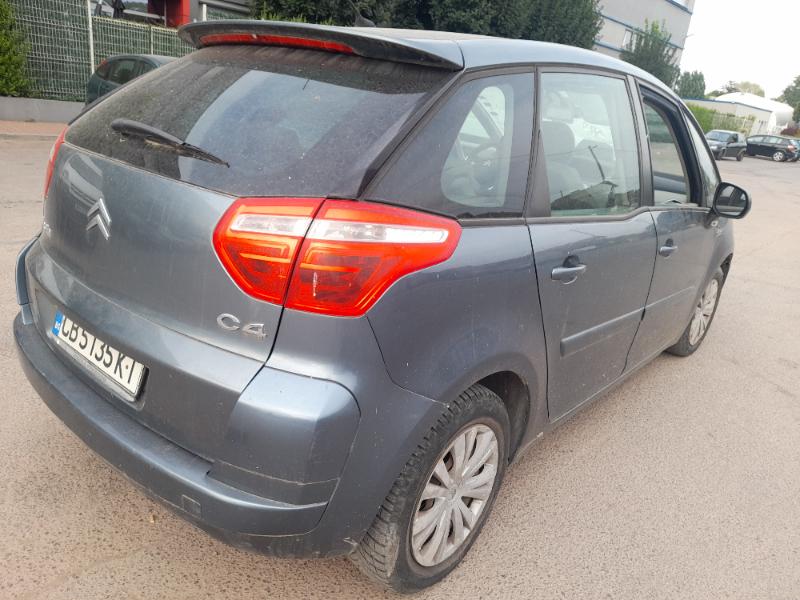 Citroen C4 Picasso 1.6 - изображение 4