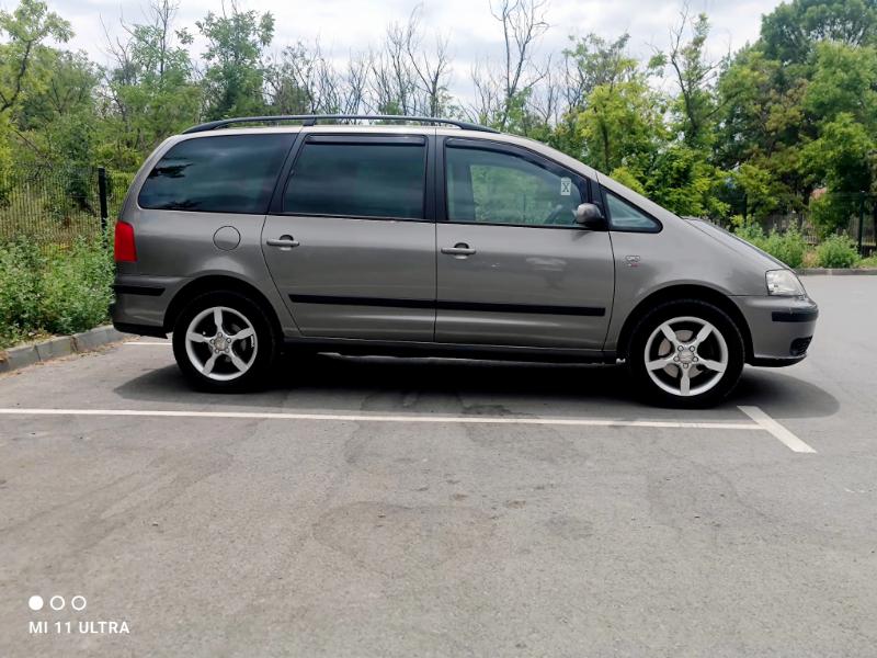 Seat Alhambra  2.0 TDI 140 кс - изображение 6