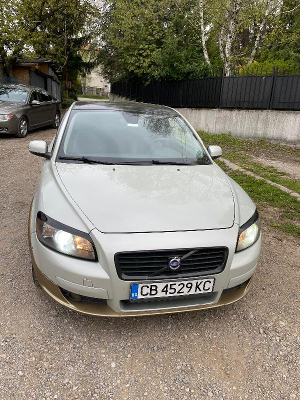 Volvo C30 2.4 D5 - изображение 2