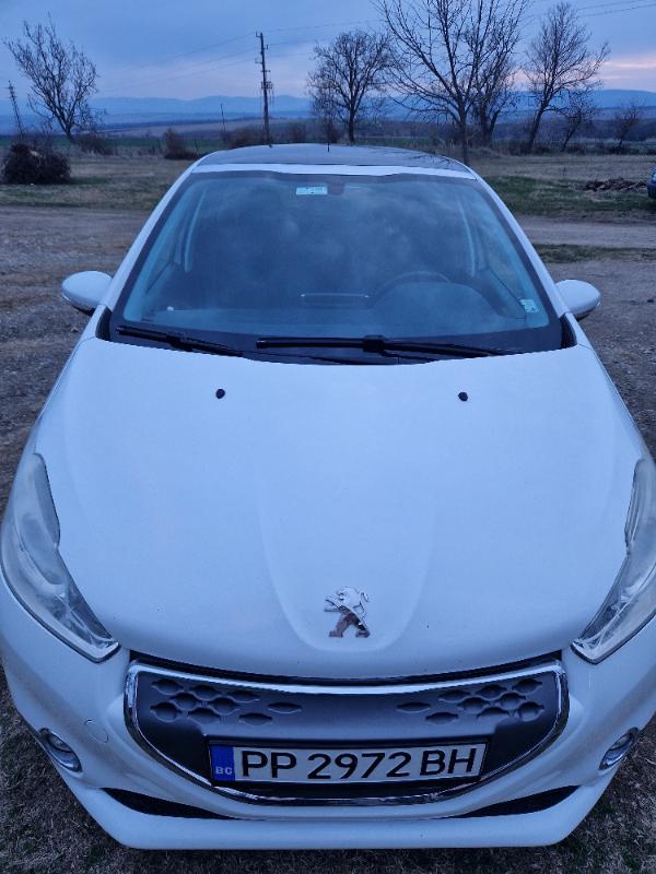 Peugeot 208  - изображение 8