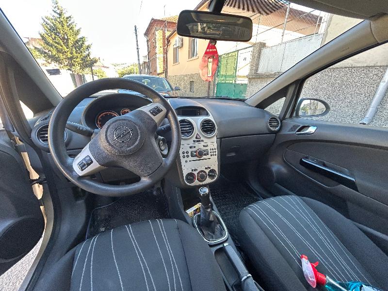 Opel Corsa 1.2 - изображение 6