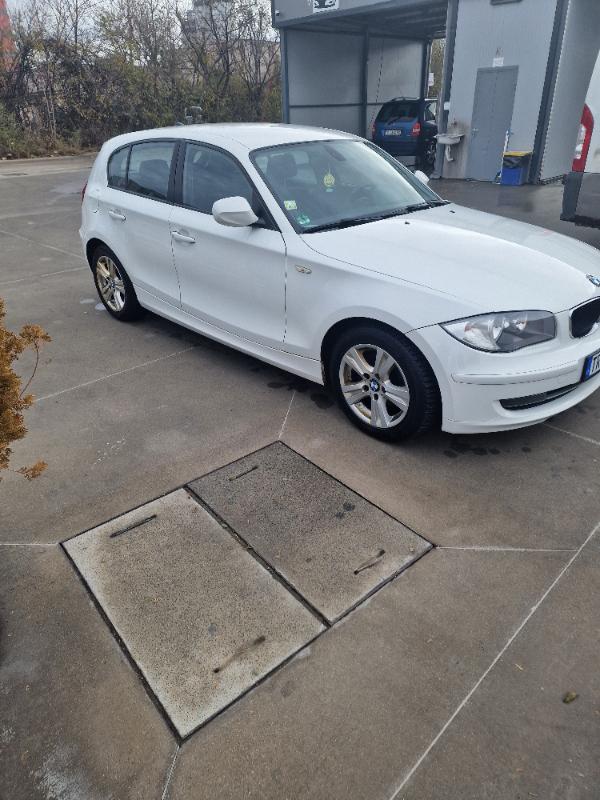 BMW 118 2000 - изображение 4